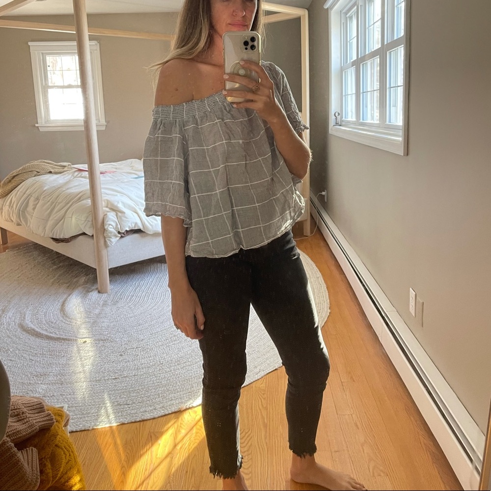 Elizabeth Ryan Gray Top